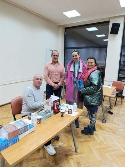 Среща с авторите Венцислав Божинов и Ибрахим Карахасан-Чънар 7
